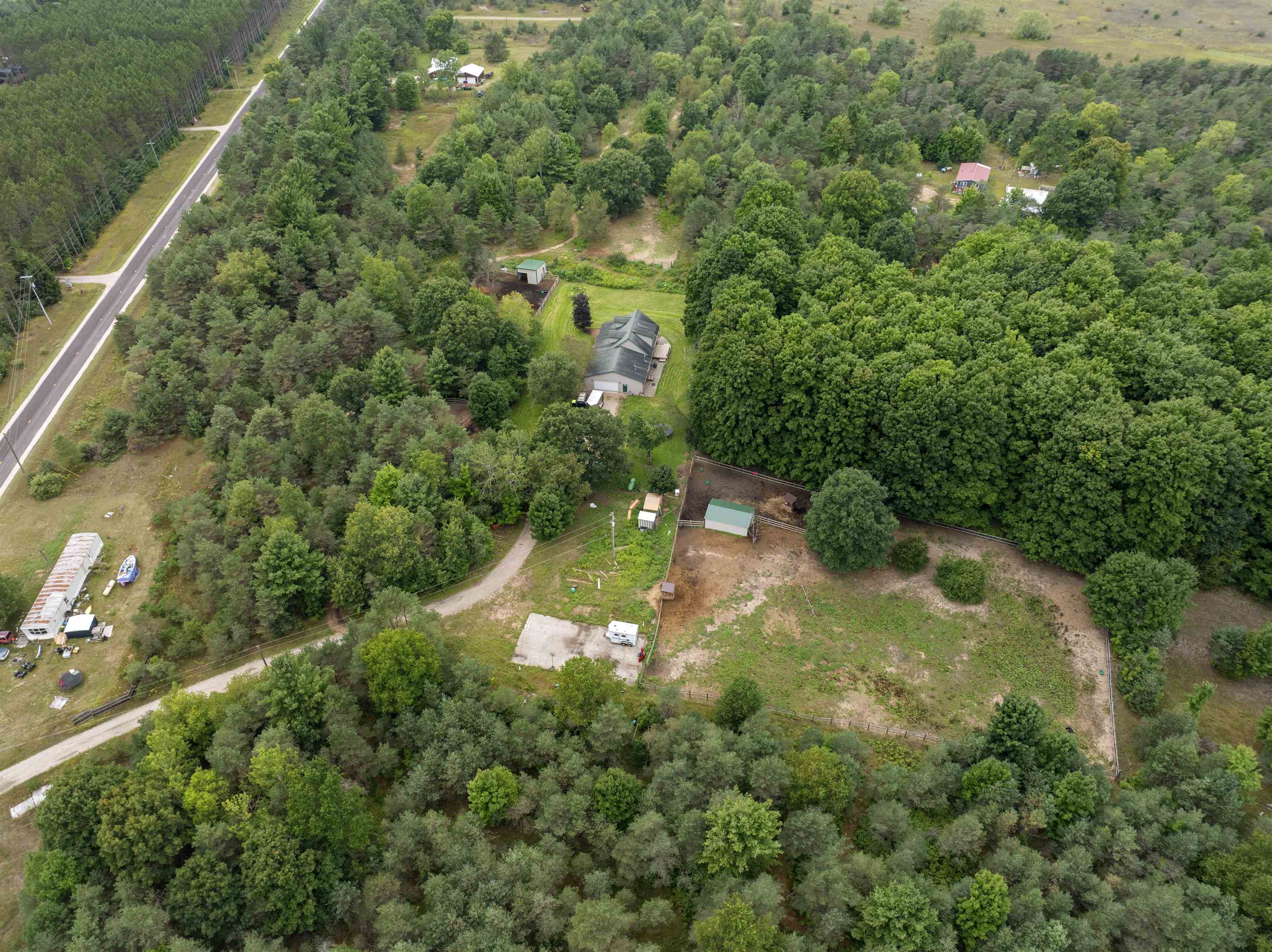 20680 Cinder Road Interlochen, MI 49643 - Photo 10 of 46 1949692-c85a64ff-2c05-4f7e-a957-1308f70fe5ac.JPG