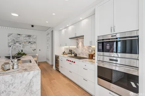$2,730,000 | 875 California Street, Unit 705, San Francisco, CA 94108