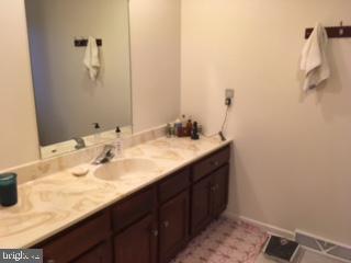 206 Acorn Lane Lititz, PA 17543 - Photo 18 of 22 Gallery Image 18