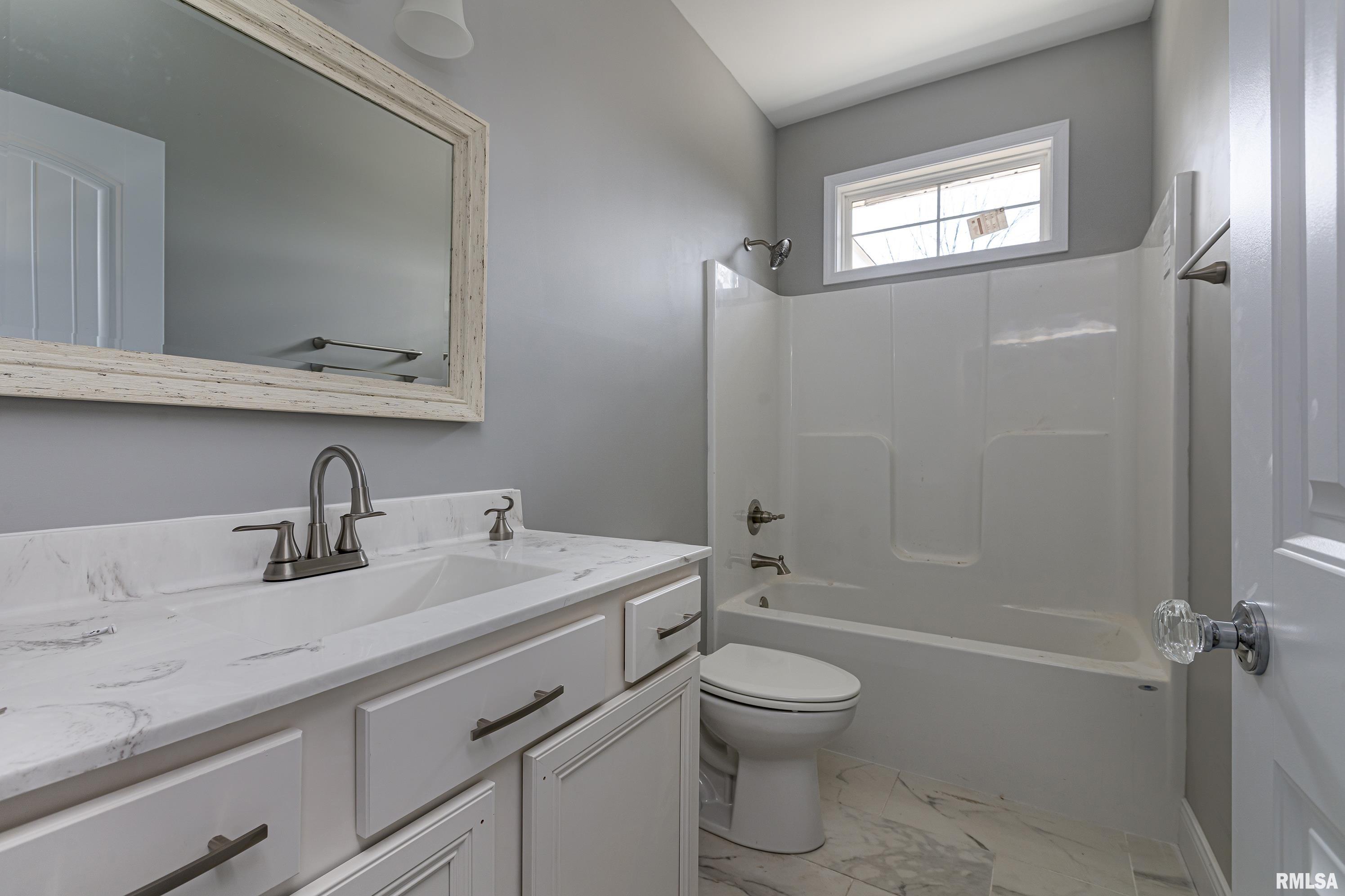 405 East Reeves Street Marion, IL 62959 - Photo 18 of 29 Gallery Image 18