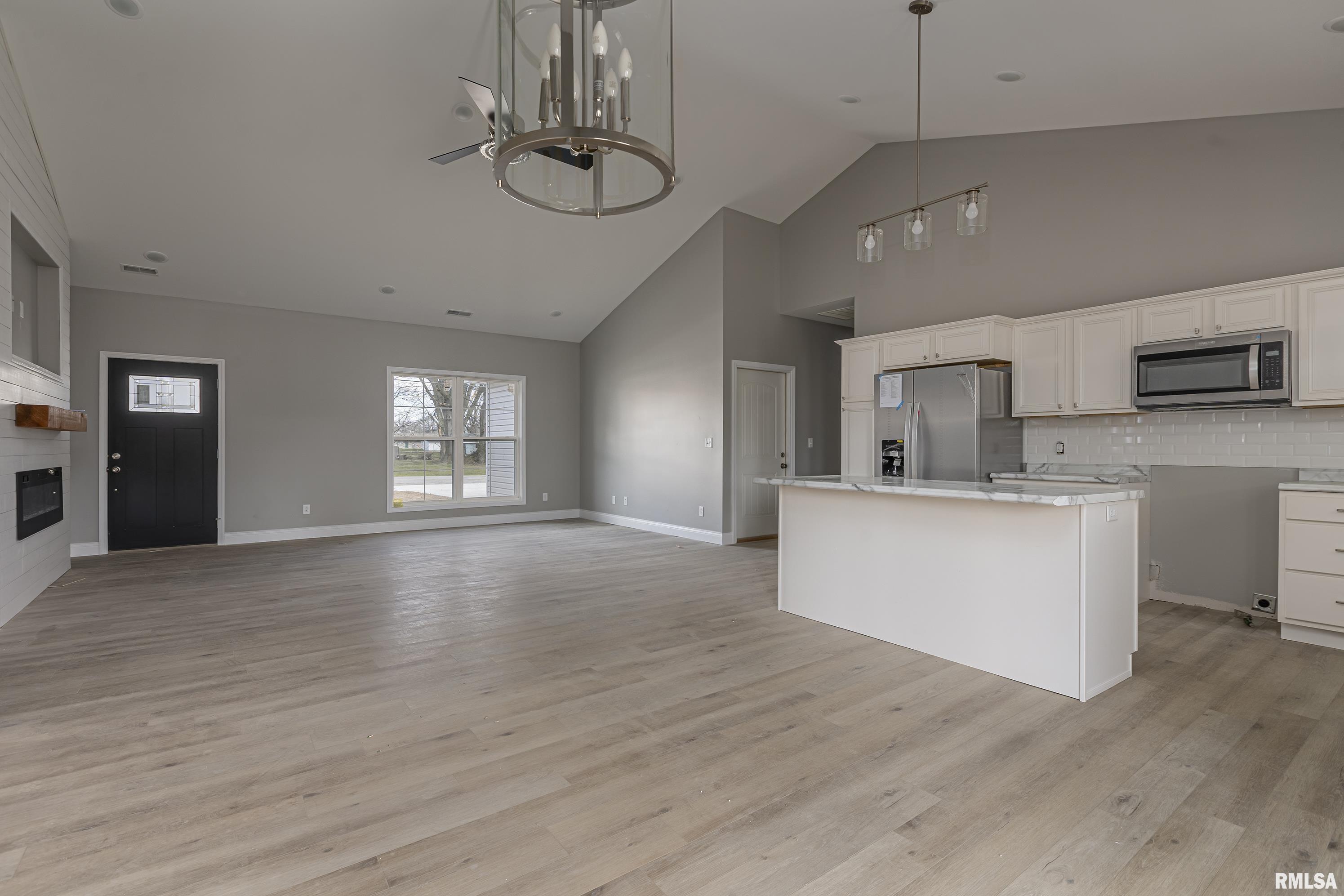 405 East Reeves Street Marion, IL 62959 - Photo 8 of 29 Gallery Image 8