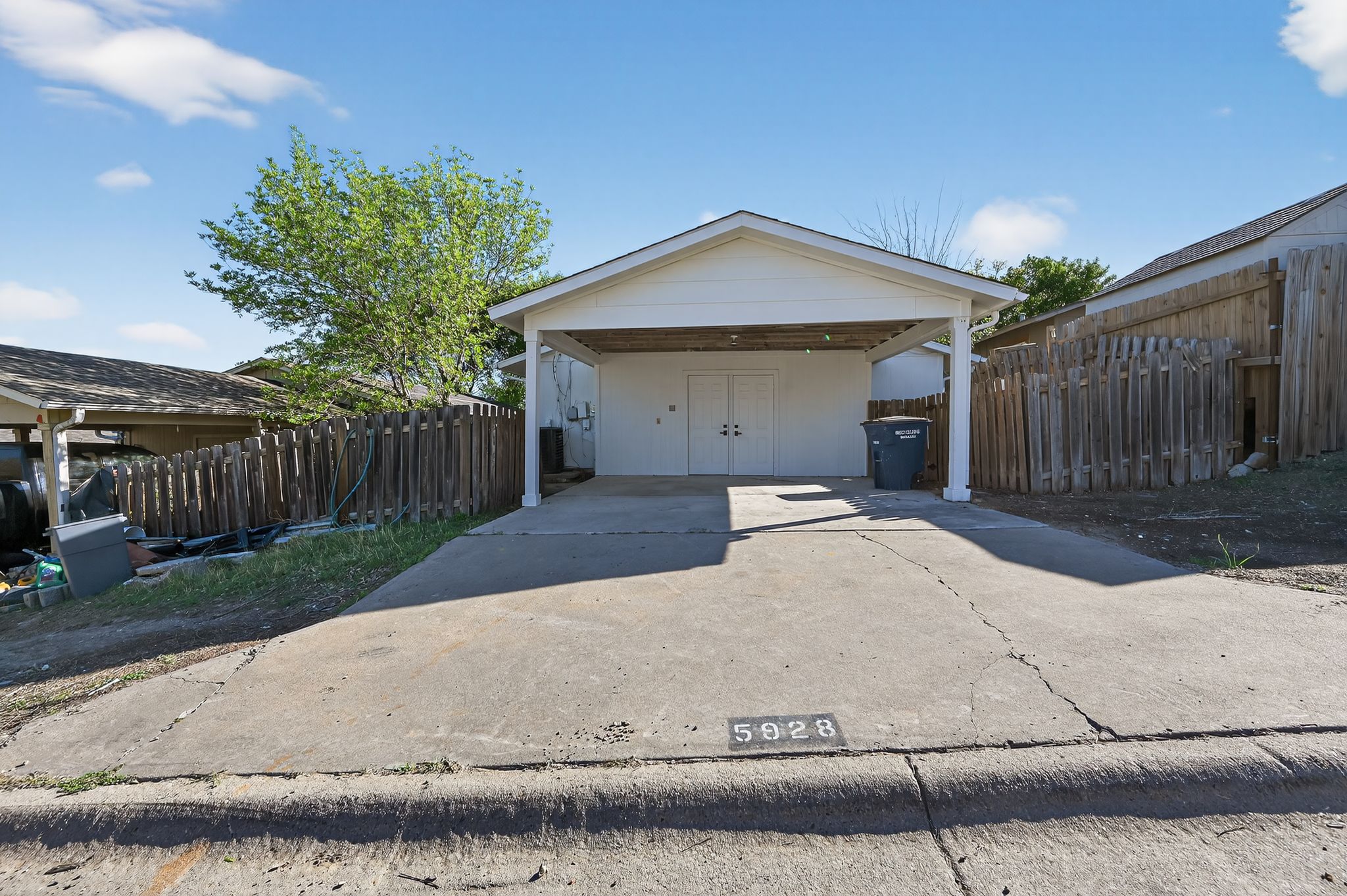 5928 Signal Point Austin, TX 78724 - Photo 14 of 14 a backyard of a house