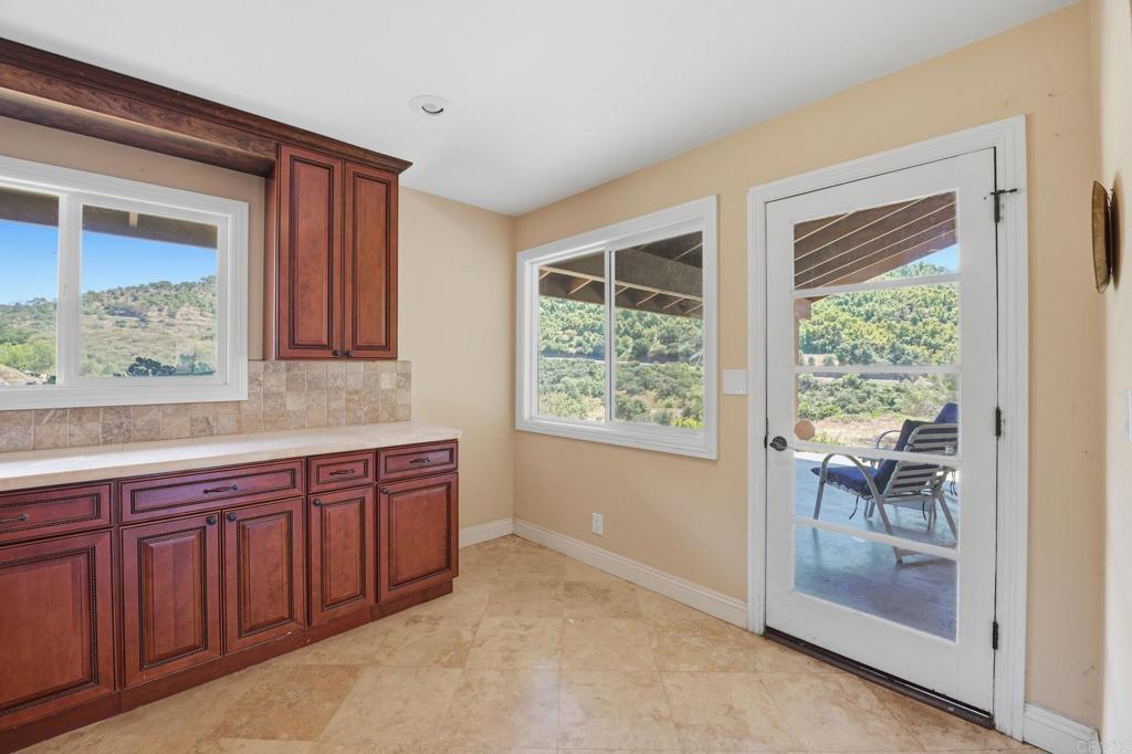 10222 Deseret Road Valley Center, CA 92082 - Photo 11 of 40
