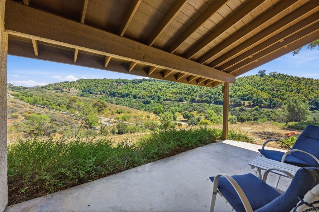 10222 Deseret Road Valley Center, CA 92082 - Photo 12 of 40