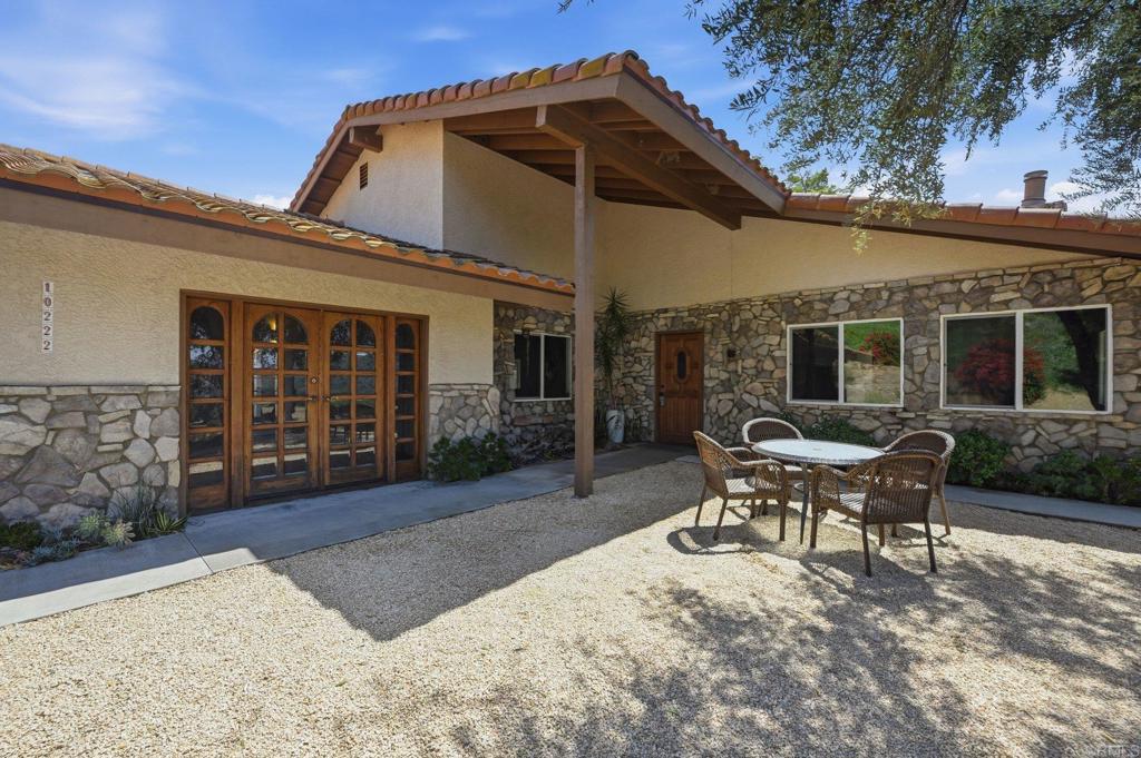 10222 Deseret Road Valley Center, CA 92082 - Photo 2 of 40