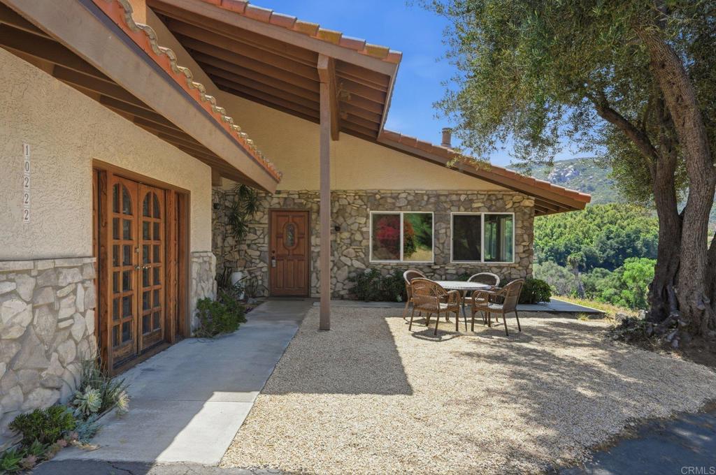10222 Deseret Road Valley Center, CA 92082 - Photo 3 of 40