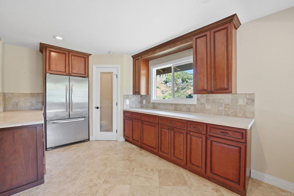 10222 Deseret Road Valley Center, CA 92082 - Photo 9 of 40