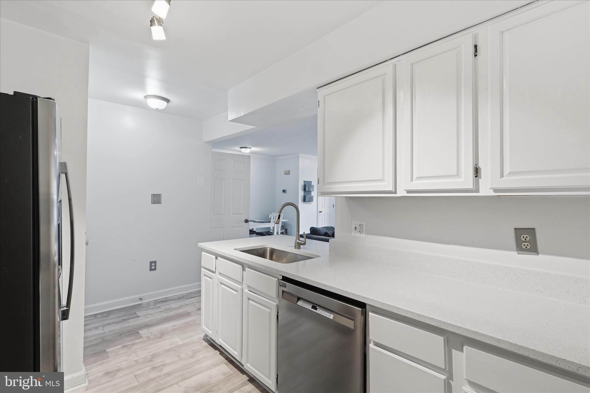 12108 Springwoods Drive Woodbridge, VA 22192 - Photo 13 of 50