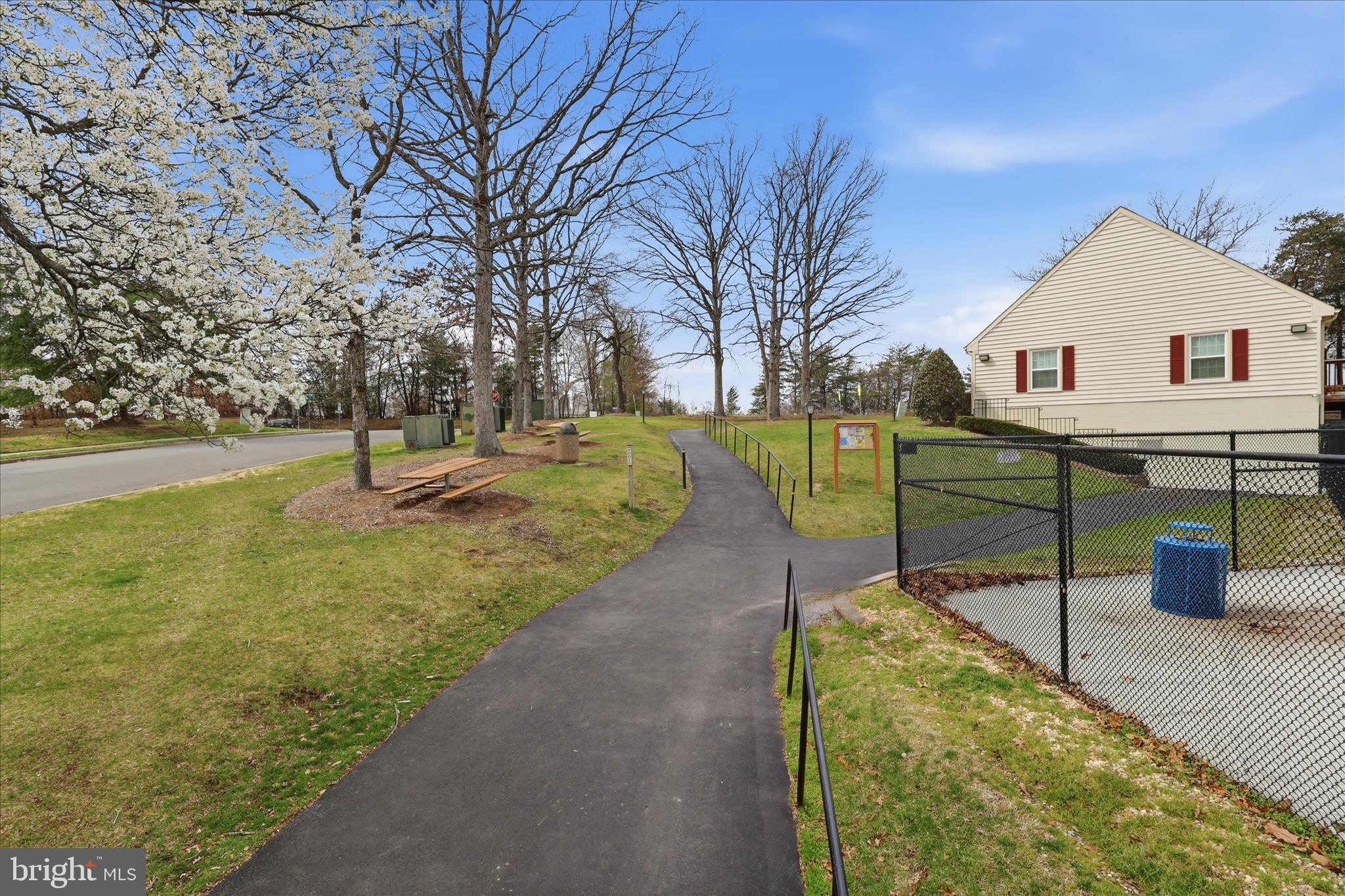 12108 Springwoods Drive Woodbridge, VA 22192 - Photo 30 of 50