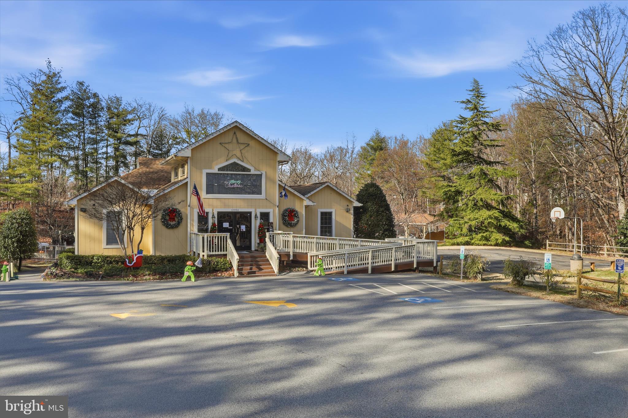 12108 Springwoods Drive Woodbridge, VA 22192 - Photo 41 of 50