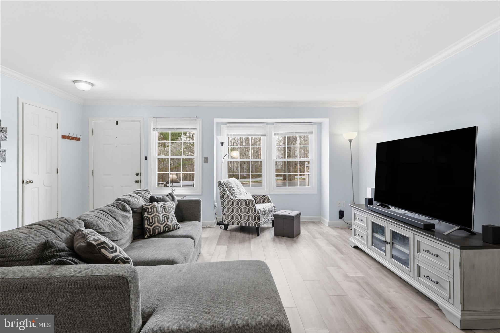 12108 Springwoods Drive Woodbridge, VA 22192 - Photo 6 of 50