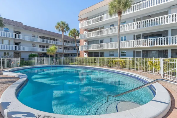 $1,700 | 1971 Southeast 5th Court, Unit 203, Pompano Beach, FL 33060