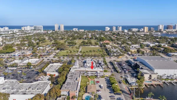 $1,700 | 1971 Southeast 5th Court, Unit 203, Pompano Beach, FL 33060