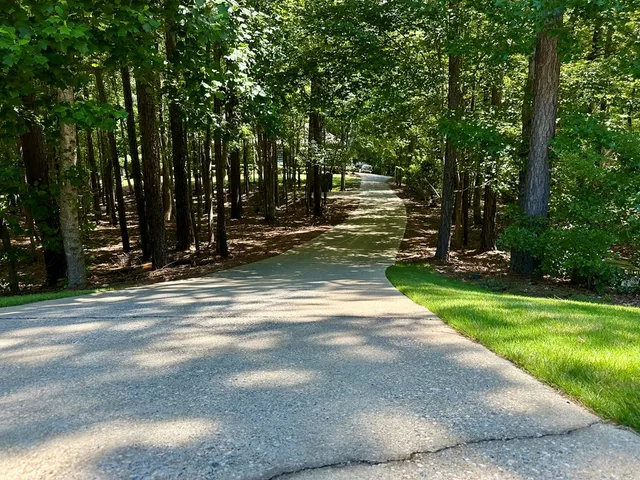 $760,000 | 105 Lakeview Drive, Hamilton, GA 31811