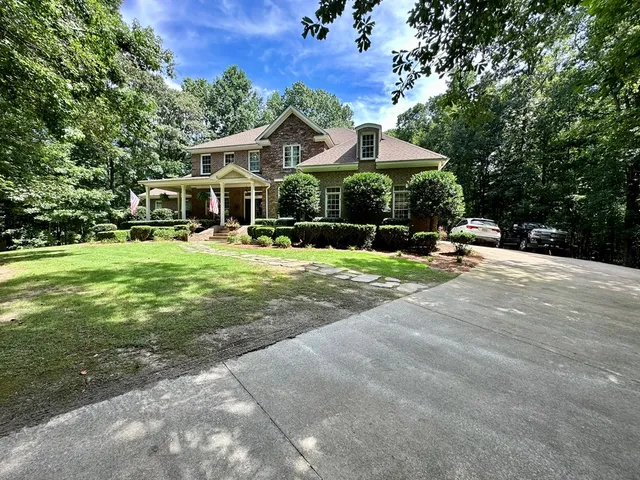 $760,000 | 105 Lakeview Drive, Hamilton, GA 31811