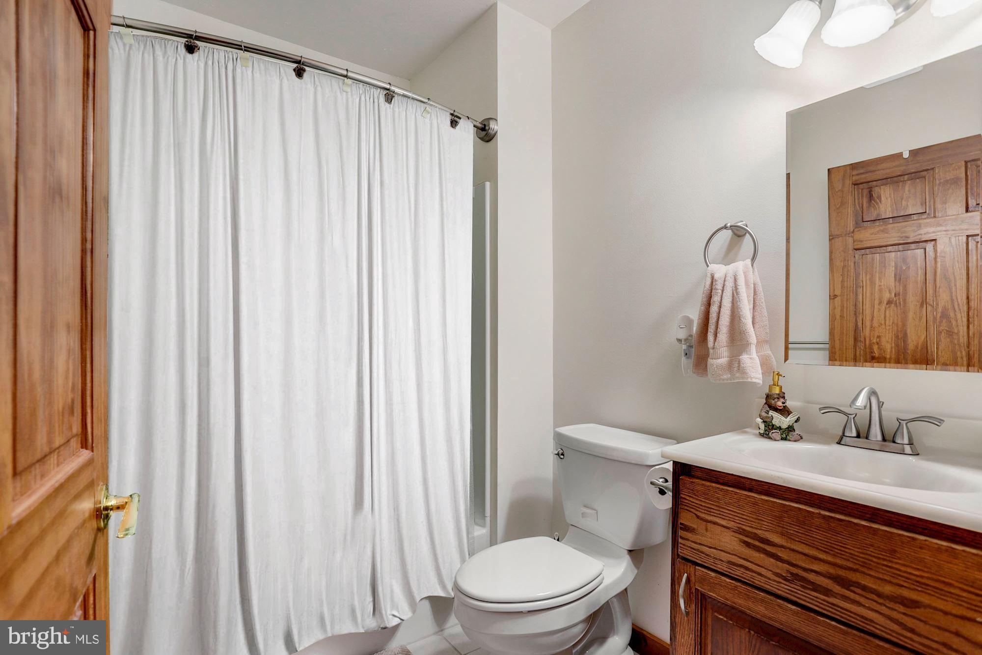 4154 Back Woods Road Westminster, MD 21158 - Photo 15 of 27 Full Bath