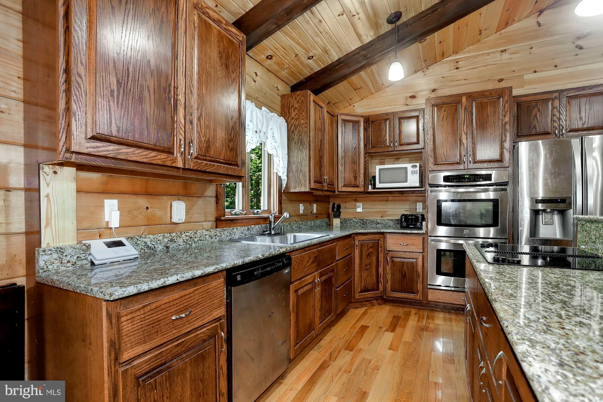 4154 Back Woods Road Westminster, MD 21158 - Photo 7 of 27 Eat-In Kitchen | Granite Countertops