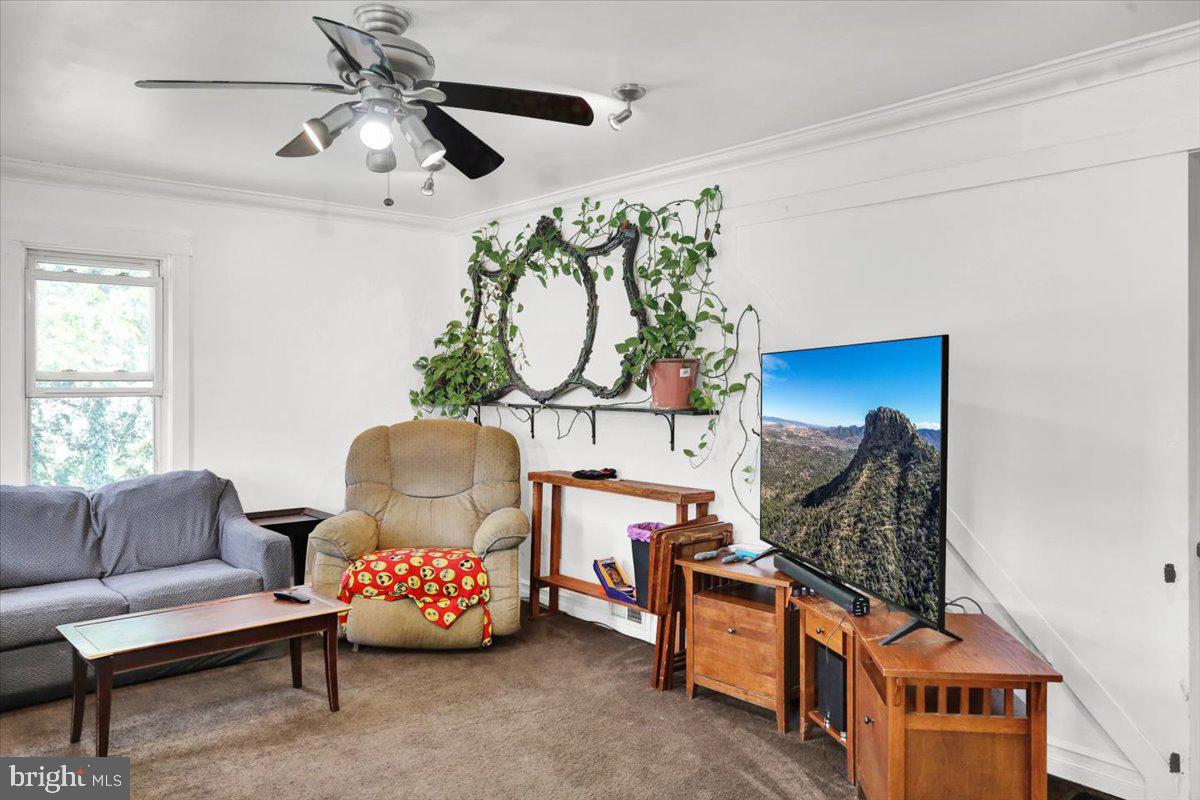 265 Wiest School Road Reading, PA 19606 - Photo 2 of 15 Living Room