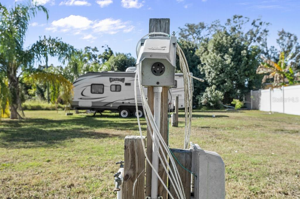 6323 Trouble Creek Road New Port Richey, FL 34653 - Photo 11 of 30