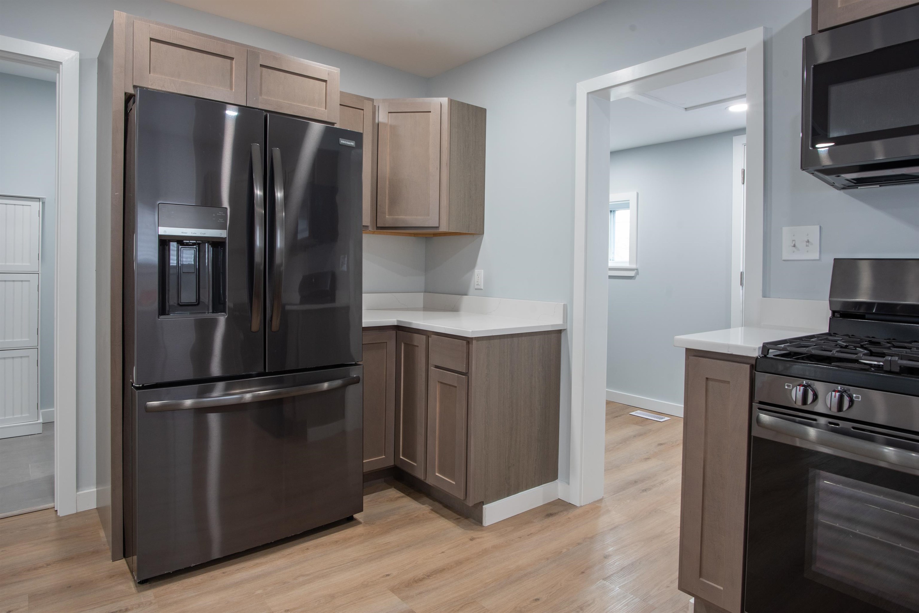 20925 Ridgemont Road Harper Woods, MI 48225 - Photo 8 of 18