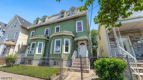 $2,000 | 253 Franklin Street, Unit 1, Elizabeth Port, NJ 07206