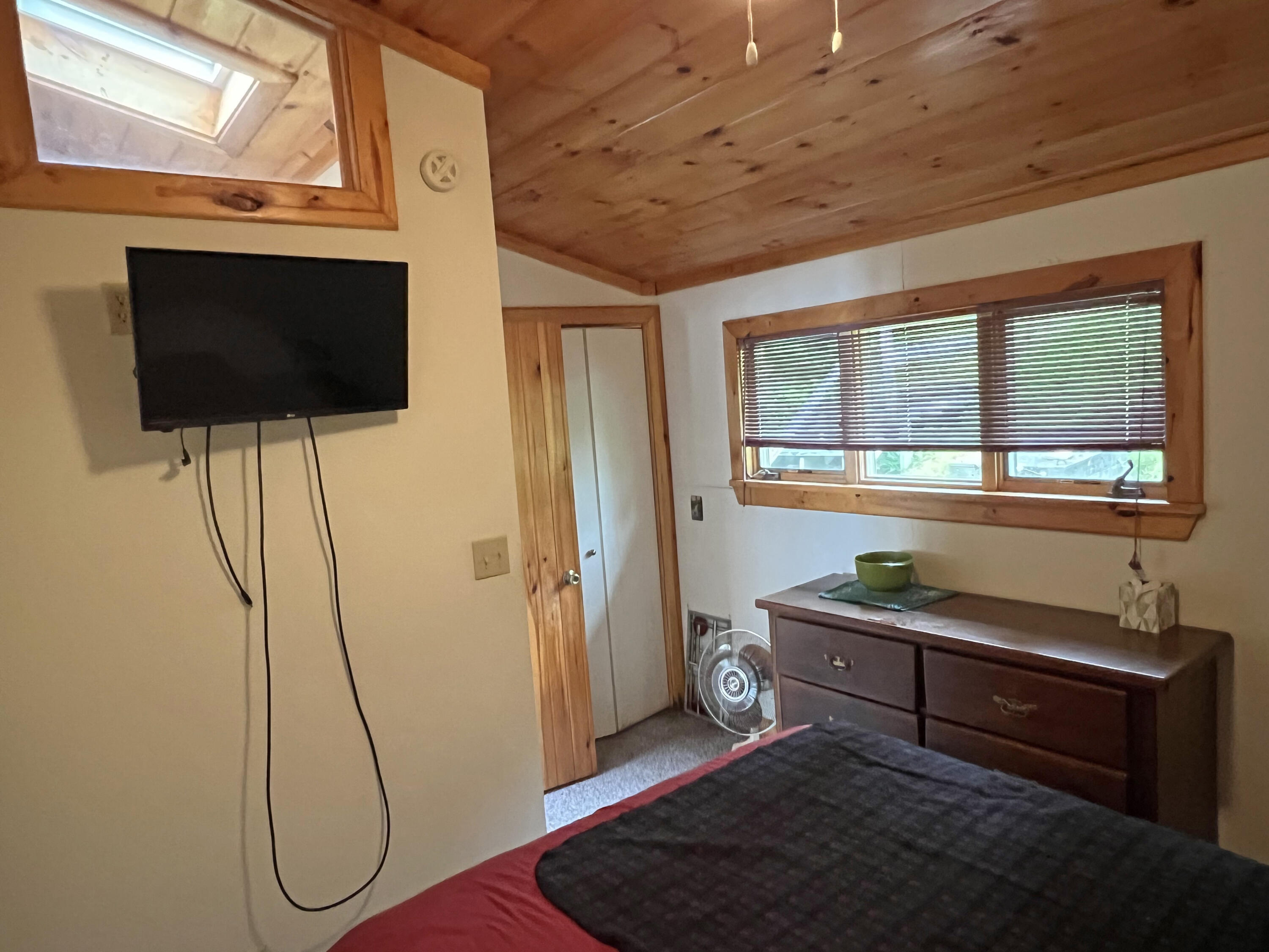 441 West Shore Road Ellsworth, ME 04605 - Photo 19 of 25 2i