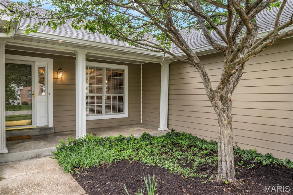 305 Arbor Glen Drive Ballwin, MO 63021 - Photo 2 of 58