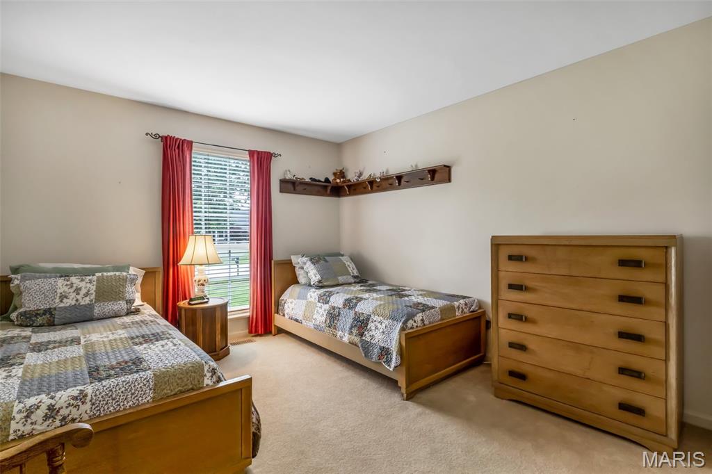 305 Arbor Glen Drive Ballwin, MO 63021 - Photo 33 of 58