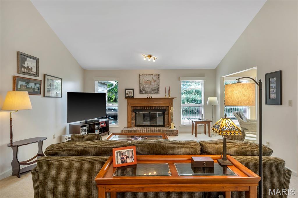 305 Arbor Glen Drive Ballwin, MO 63021 - Photo 7 of 58