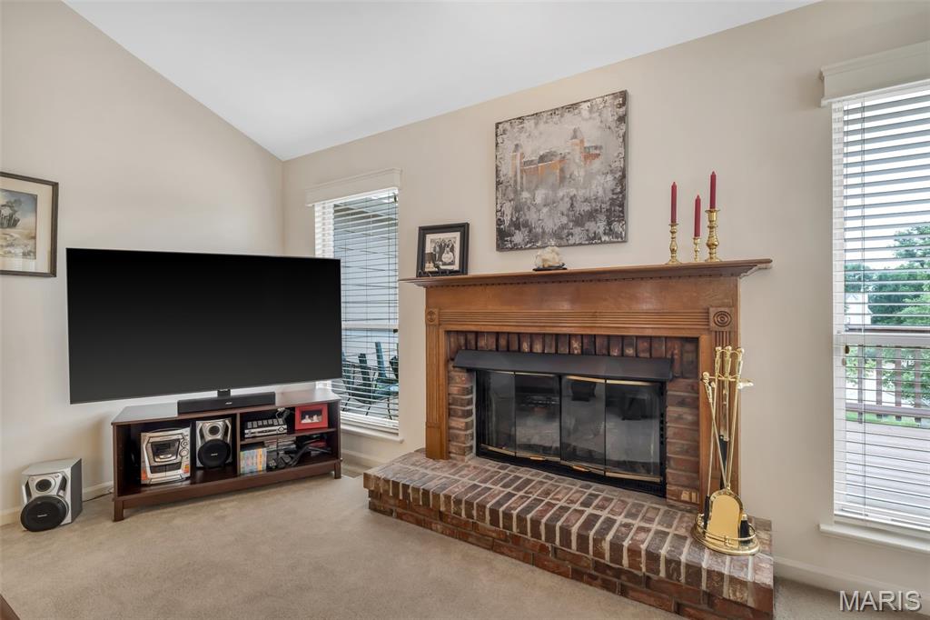 305 Arbor Glen Drive Ballwin, MO 63021 - Photo 10 of 58