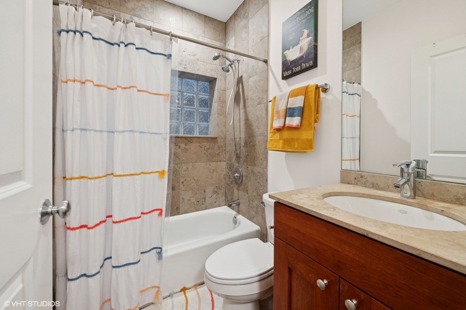 1418 West Chestnut Street, Unit 1 Chicago, IL 60642 - Photo 15 of 18