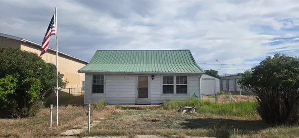 $75,000 | 529 Washakie Street, Thermopolis, WY 82443