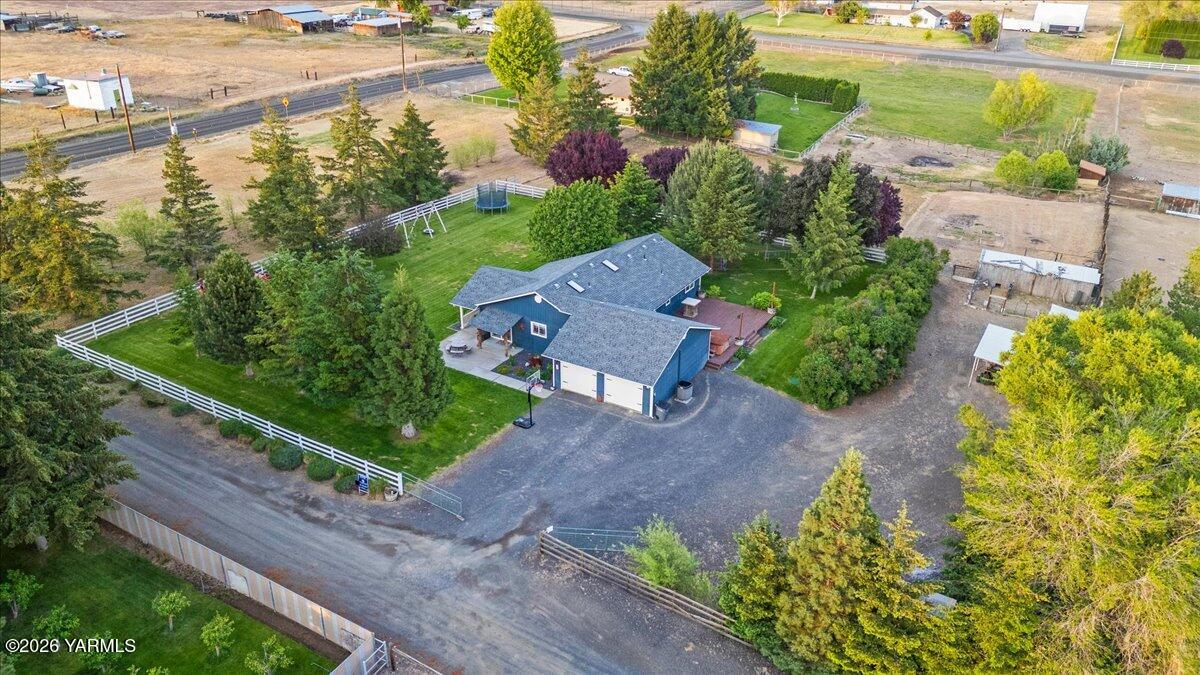 120 West Huntzinger Road Selah, WA 98942 - Photo 2 of 43 03-DJI_20260520200919_0172_D
