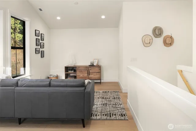 $1,099,999 | 415 Outfitter Place, Cle Elum, WA 98922