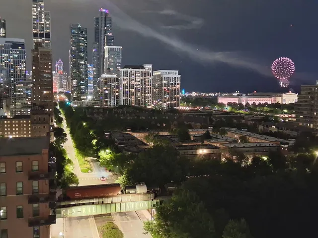 $2,150 | 1600 South Indiana Avenue, Unit 1208, Chicago, IL 60616