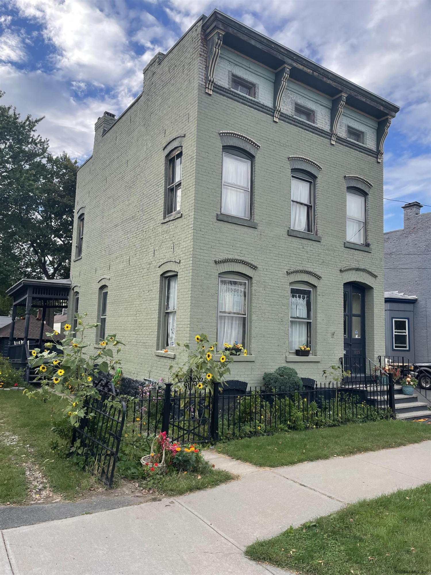 1225 3rd Street Rensselaer, NY 12144 - Photo 1 of 19 Photo 1