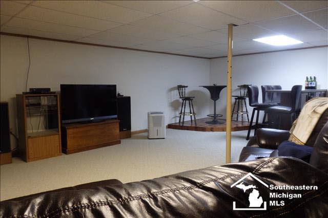 12153 South Custer Road Dundee, MI 48131 - Photo 13 of 16 FAMILY ROOM LOWER