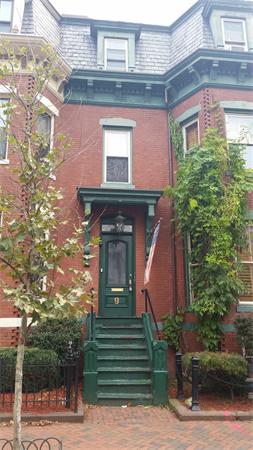 9 Mattoon Street Springfield, MA 01105 - Photo 2 of 16 a front view of a house