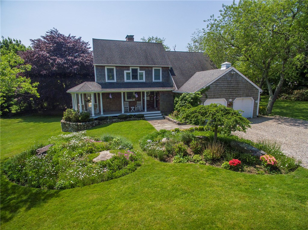 41 Decatur Avenue Jamestown, RI 02835 - Photo 3 of 31