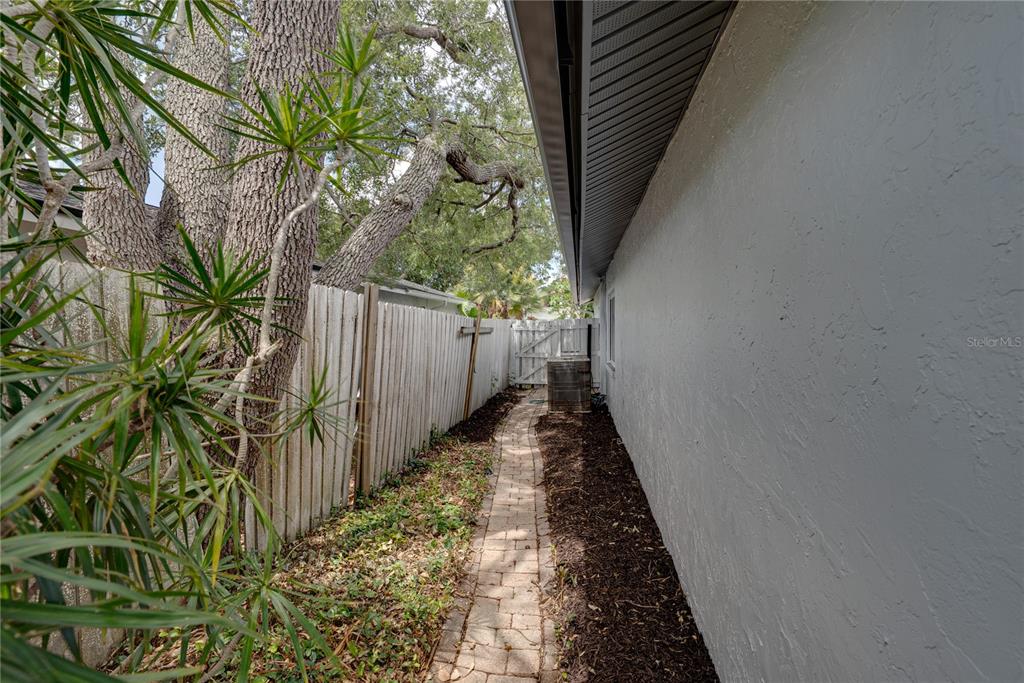 9305 120th Lane Seminole, FL 33772 - Photo 71 of 89