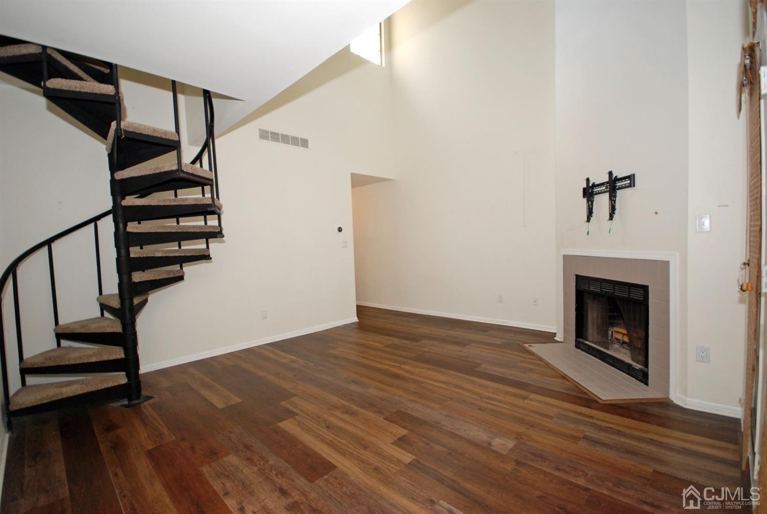 305 Tavistock Road Cherry Hill, NJ 08034 - Photo 3 of 31 Gallery Image 3