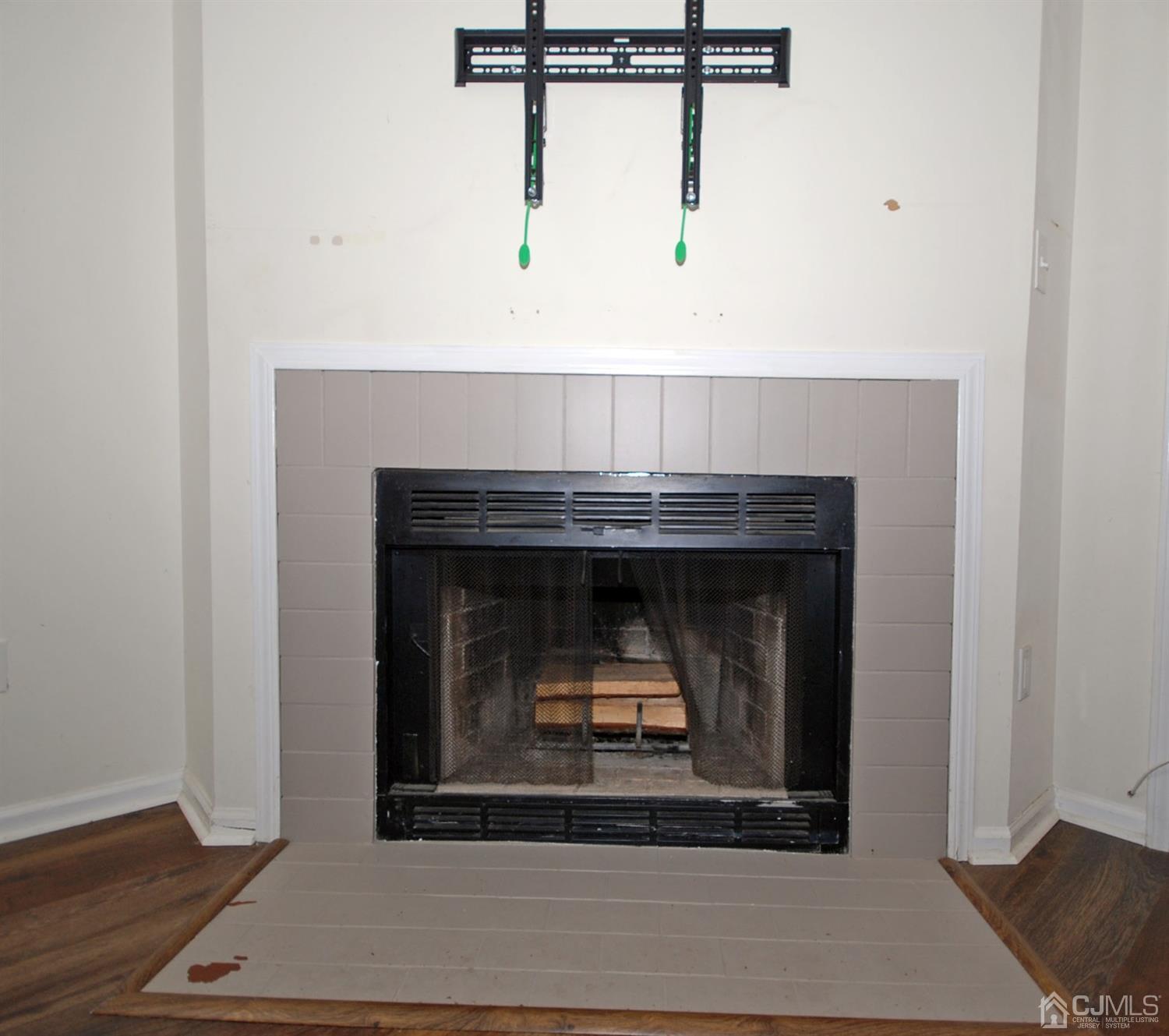 305 Tavistock Road Cherry Hill, NJ 08034 - Photo 4 of 31 Gallery Image 4