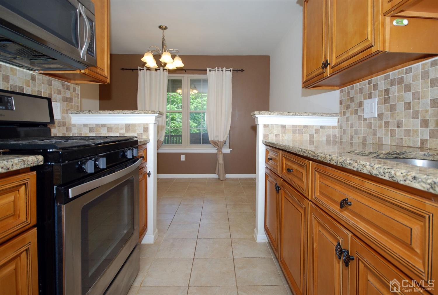 305 Tavistock Road Cherry Hill, NJ 08034 - Photo 9 of 31 Gallery Image 9