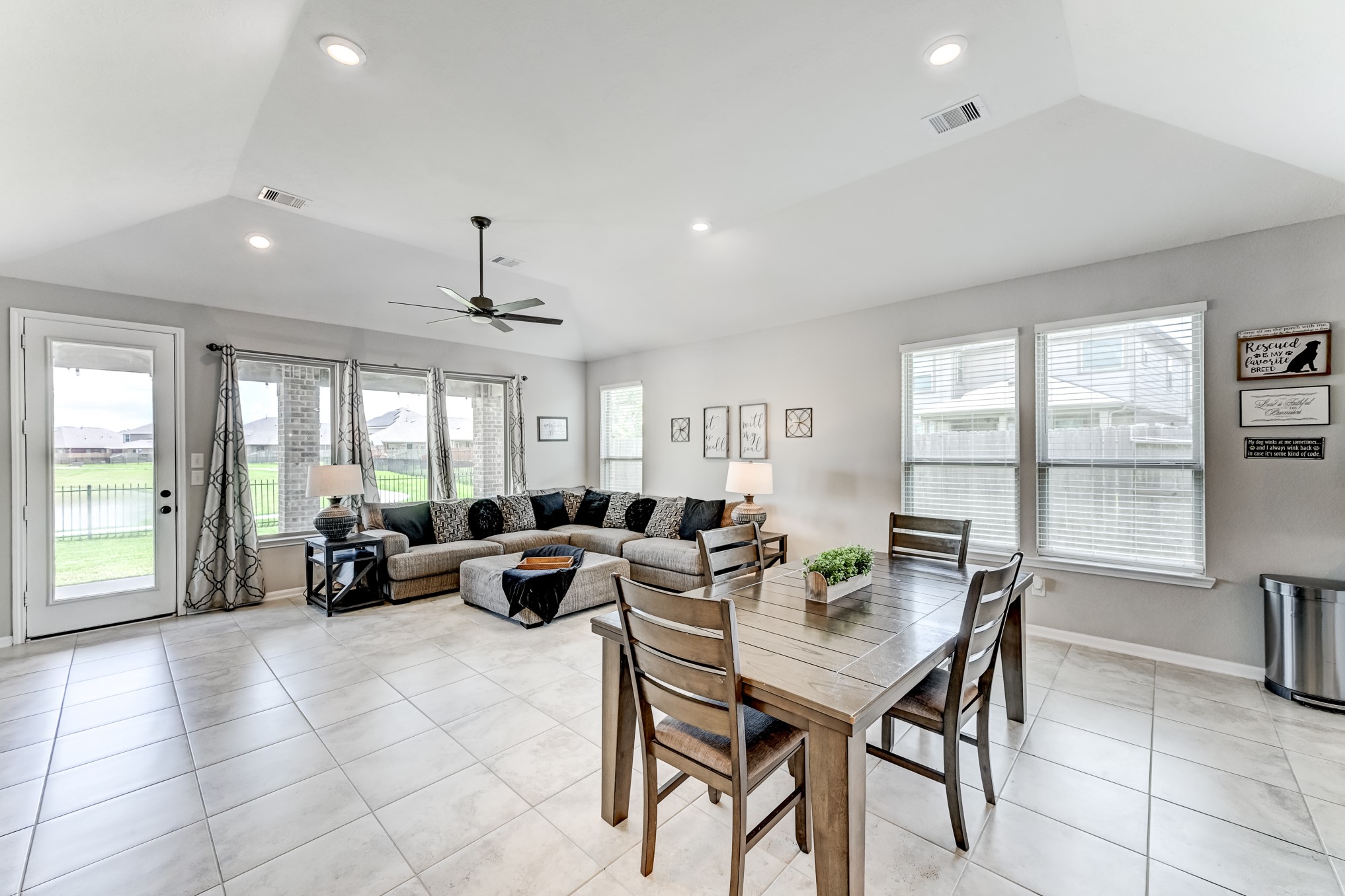 25307 Champion Ridge Court Katy, TX 77493 - Photo 24 of 48 Dining room