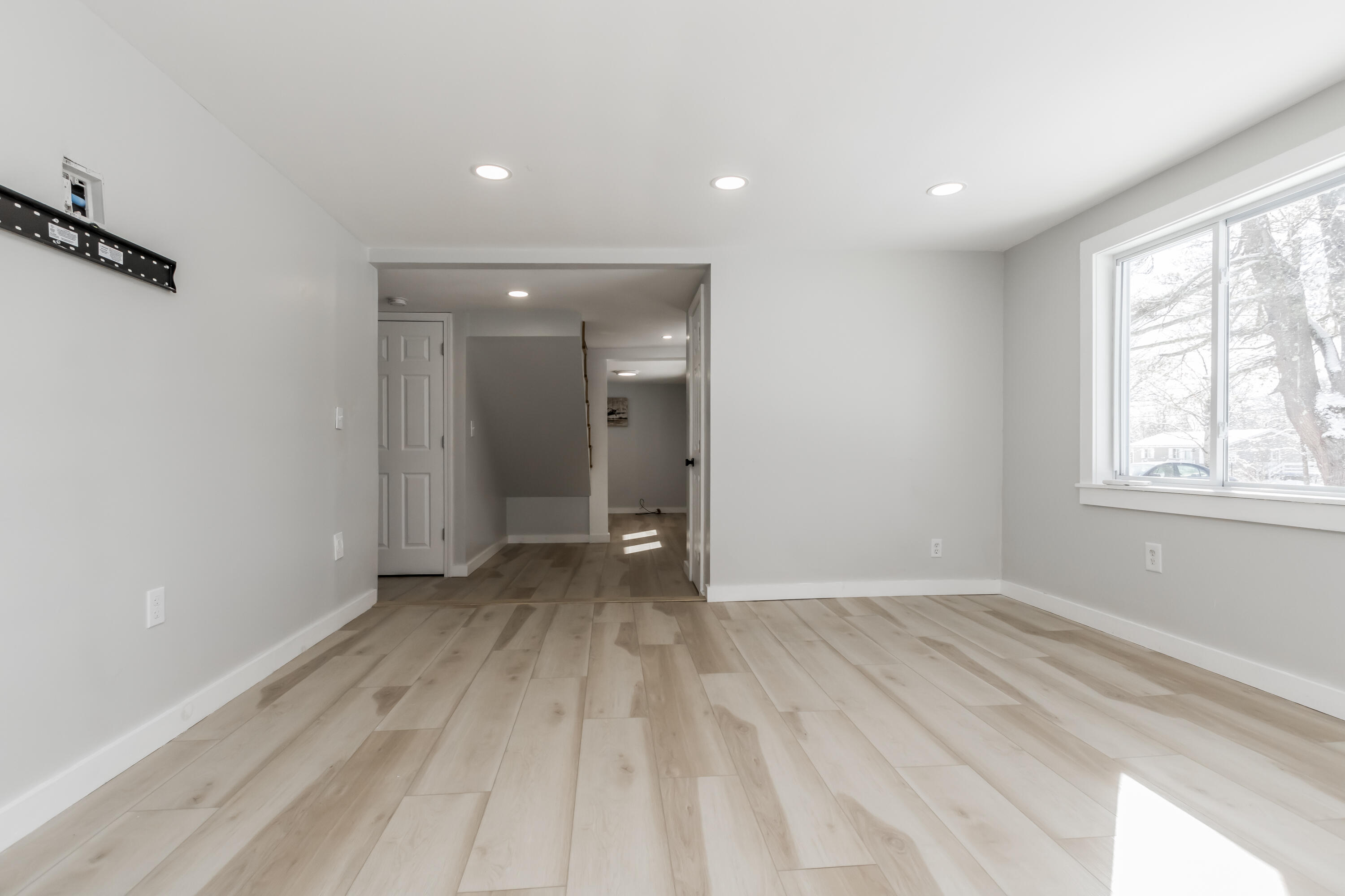 9 Jusam Way Cumberland, ME 04021 - Photo 13 of 36 20240130jf-71042