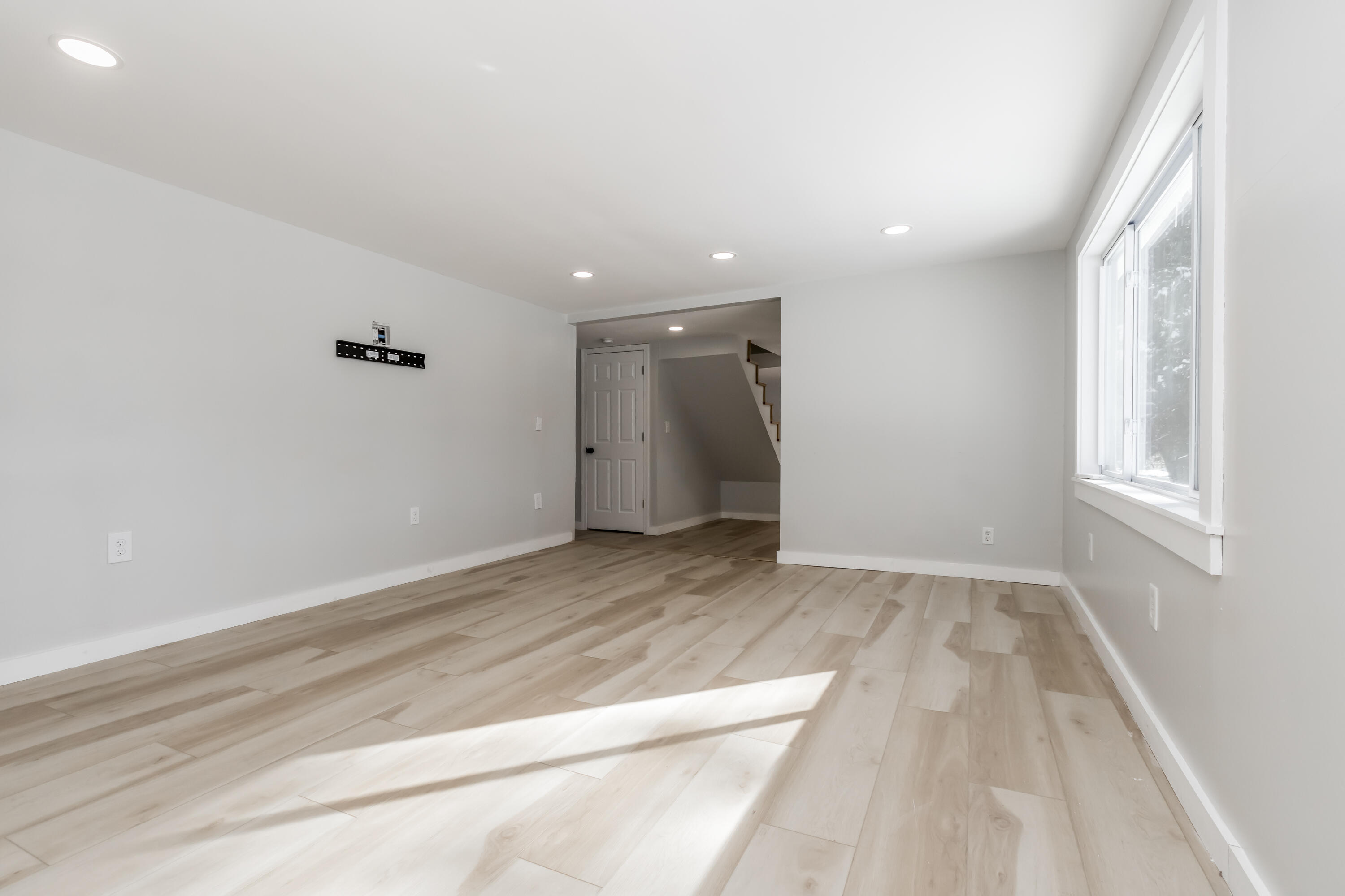 9 Jusam Way Cumberland, ME 04021 - Photo 14 of 36 20240130jf-71040