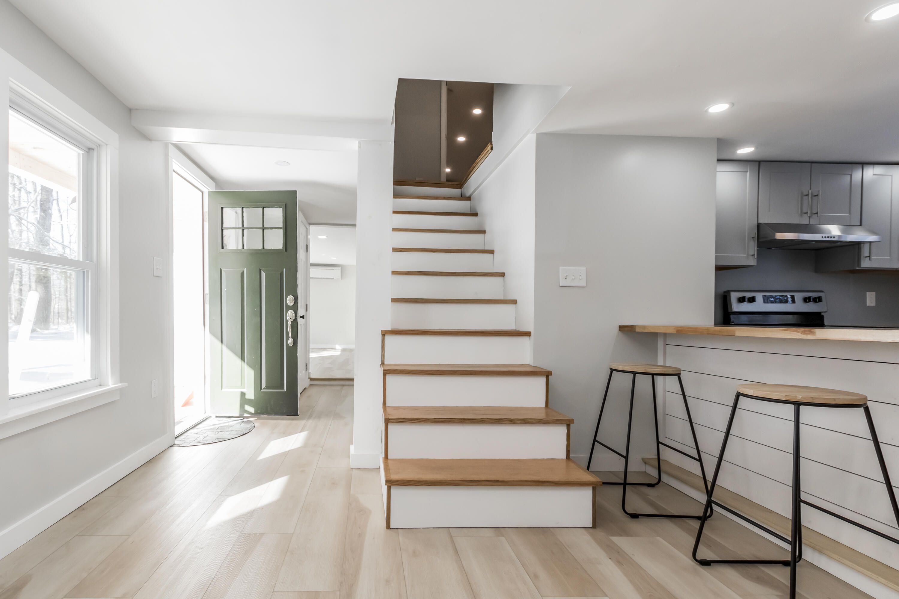 9 Jusam Way Cumberland, ME 04021 - Photo 6 of 36 20240130jf-71014