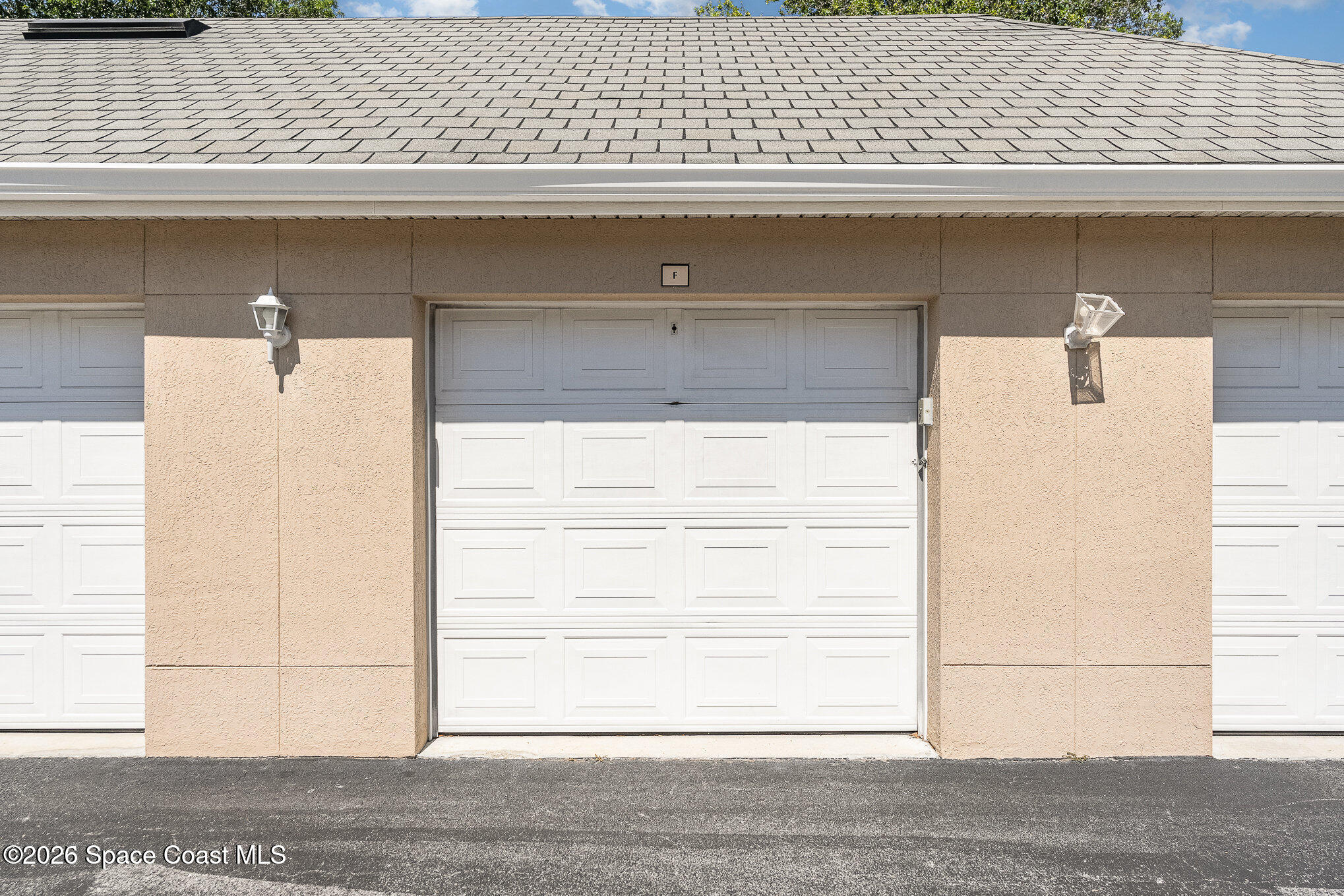 110 Colibri Way, Unit 106 Melbourne, FL 32901 - Photo 20 of 28 a close view of washer and dryer