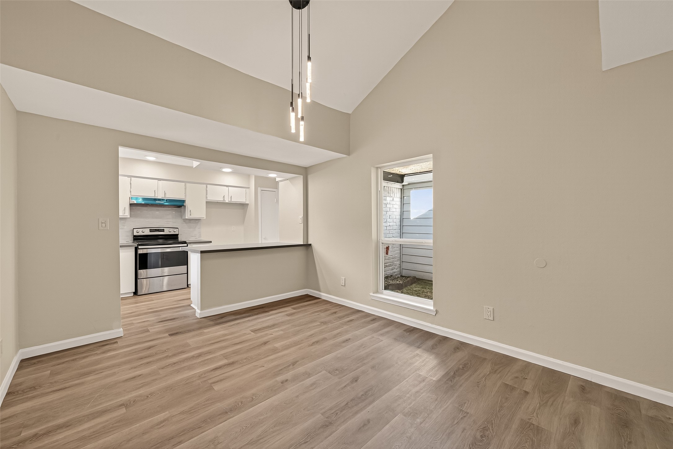 4450 Yupon Ridge Drive Houston, TX 77072 - Photo 11 of 37