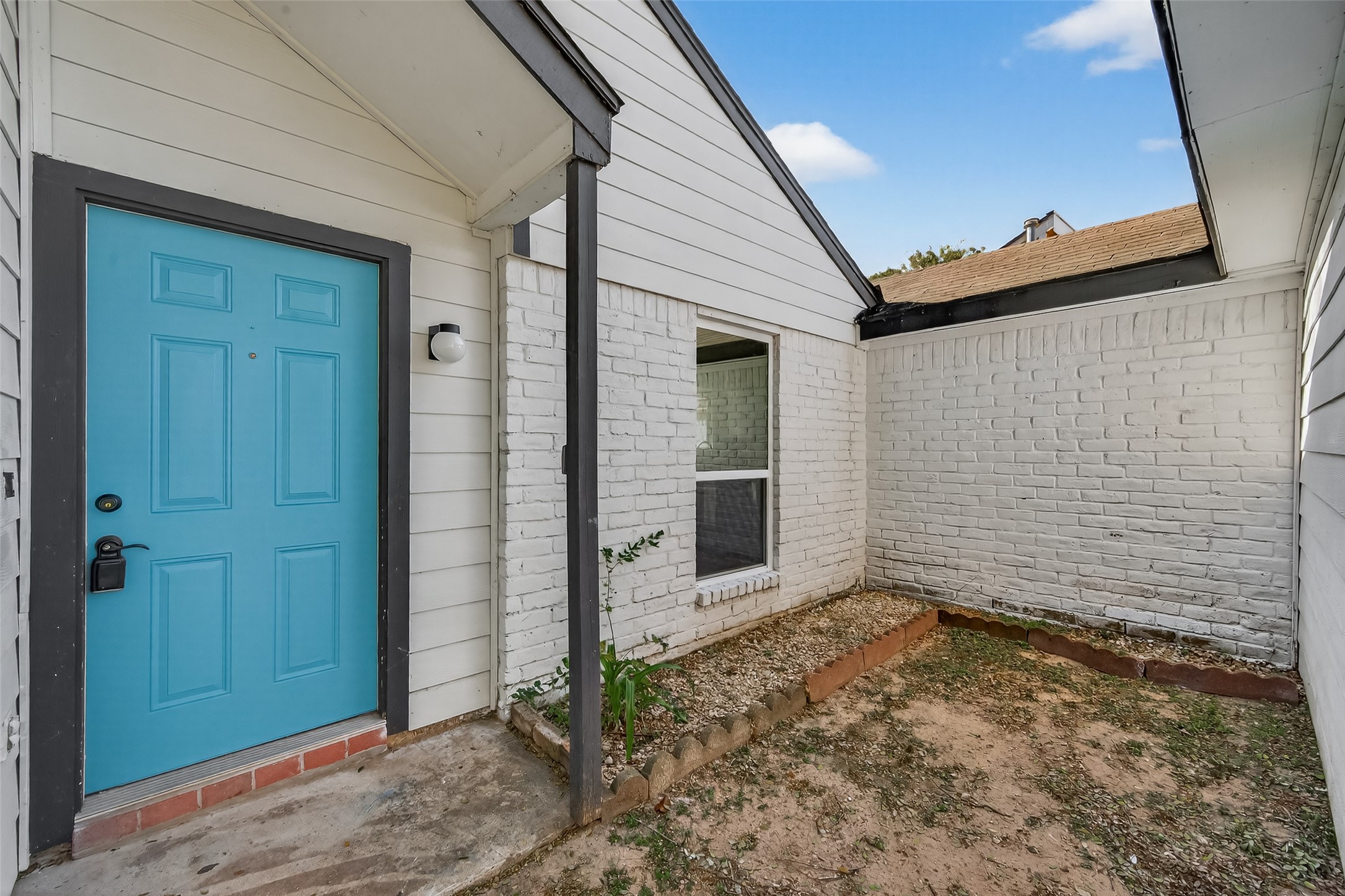 4450 Yupon Ridge Drive Houston, TX 77072 - Photo 3 of 37